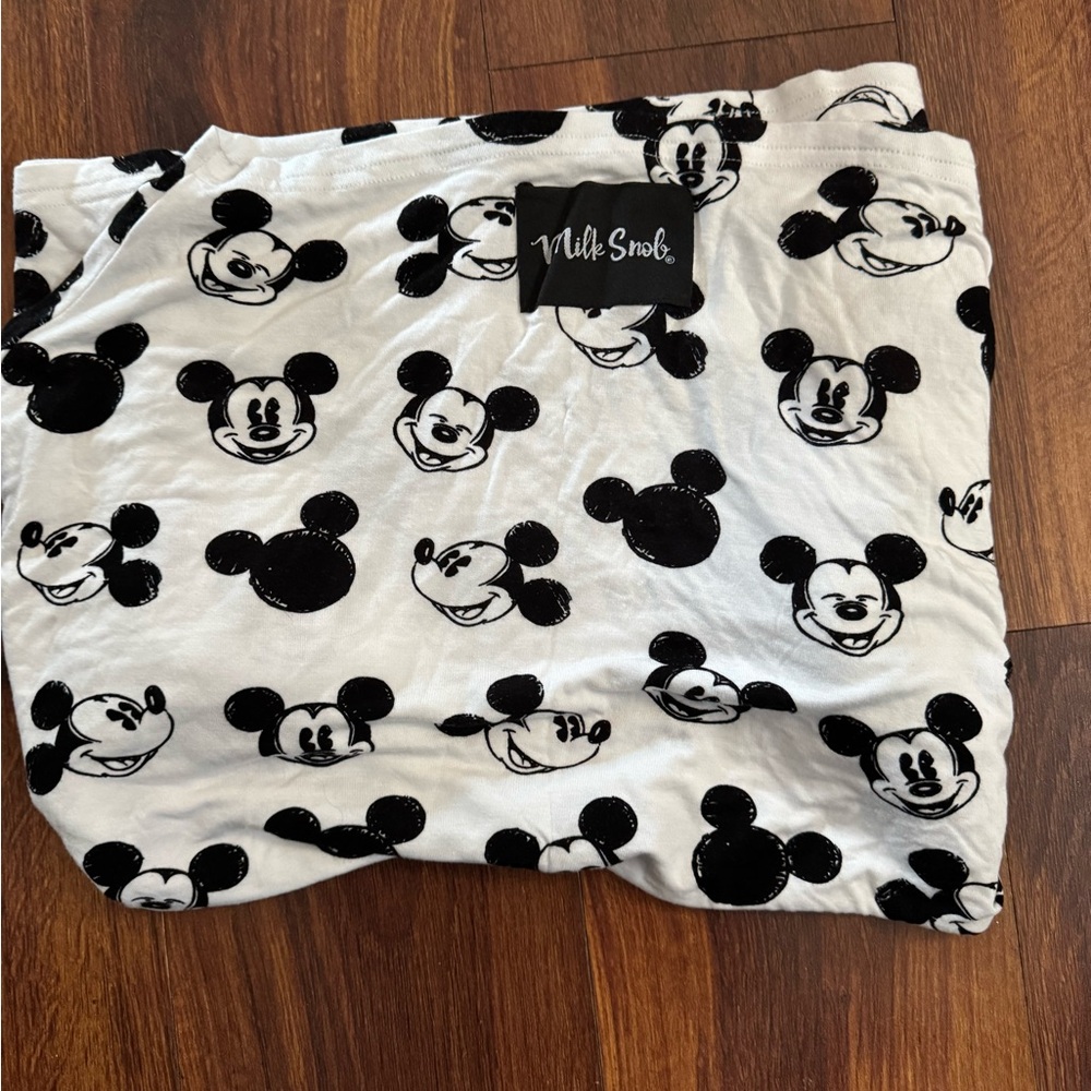 Mickey Mouse Milk Snob infant car seat cover